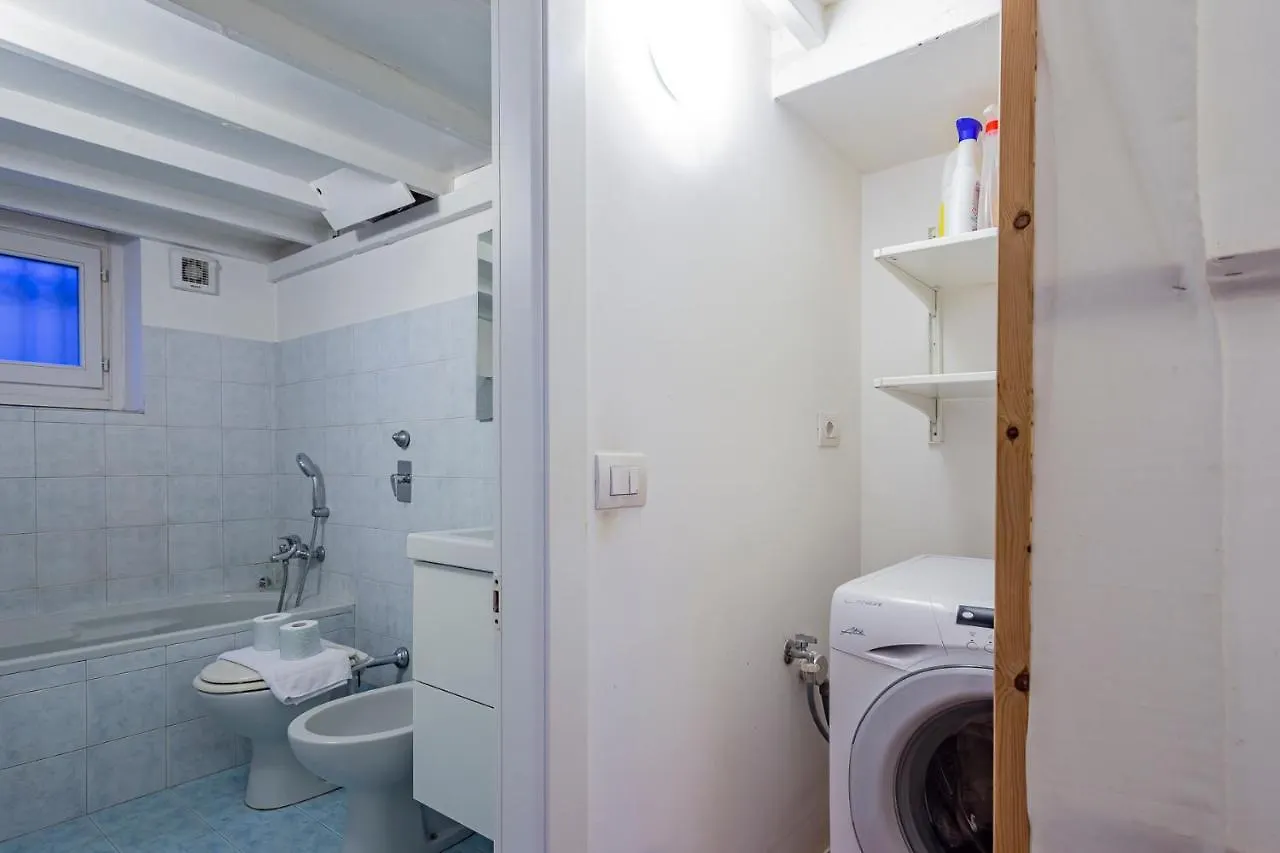 Apartman Flat In Isola De Castillia 22 Milánó